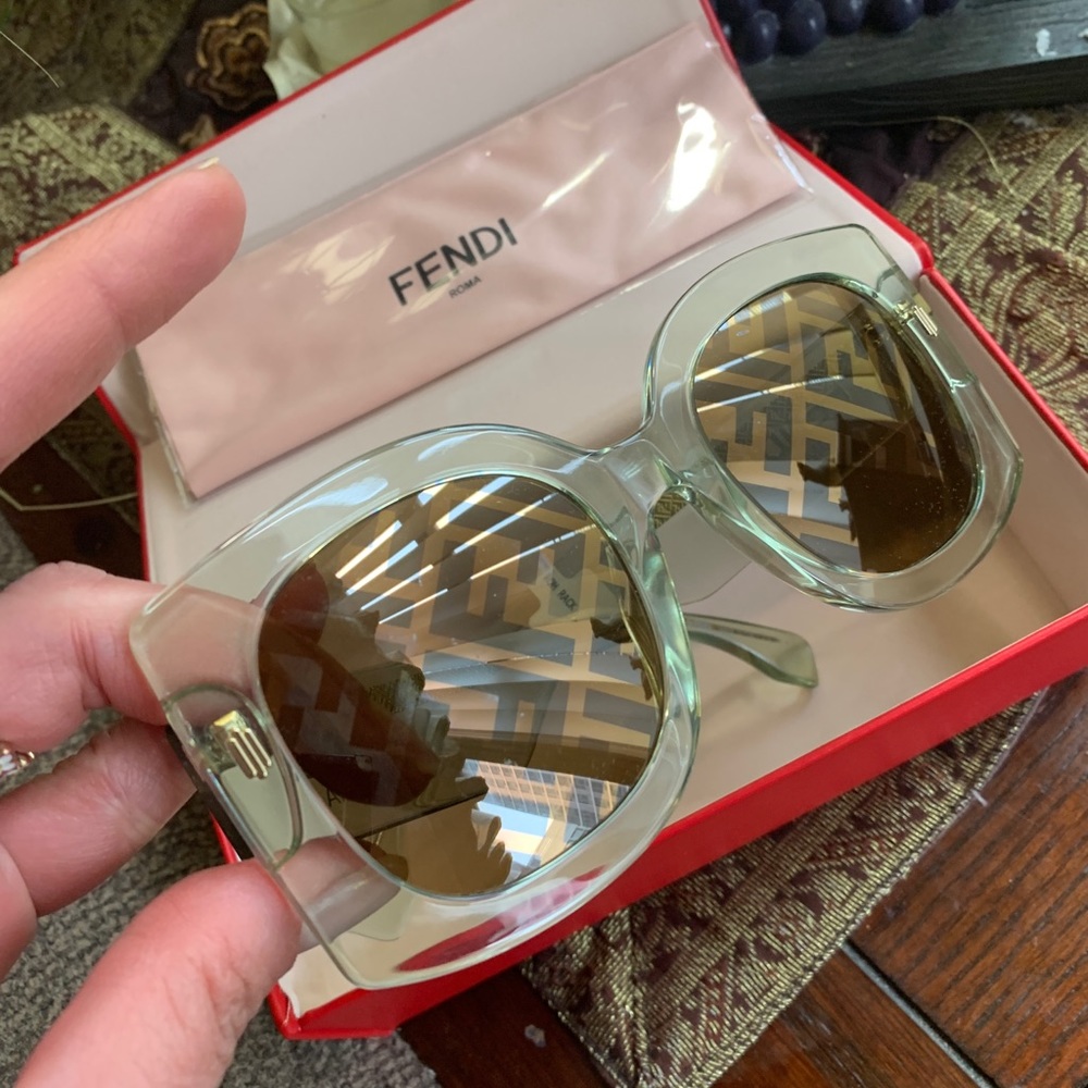 SOLD⛔️Authentic FENDI 53mm Square Acetate logo sunglasses - Picture 13 of 14
